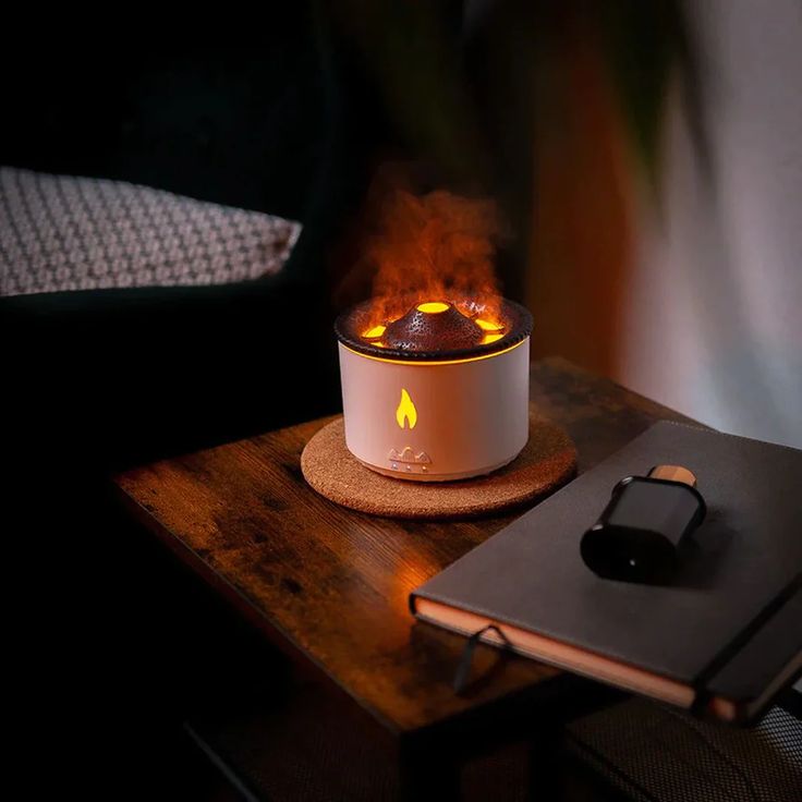 Volcano Humidifier with Flame and Aromatherapy Essential Oil Diffuser (Flame Colour)